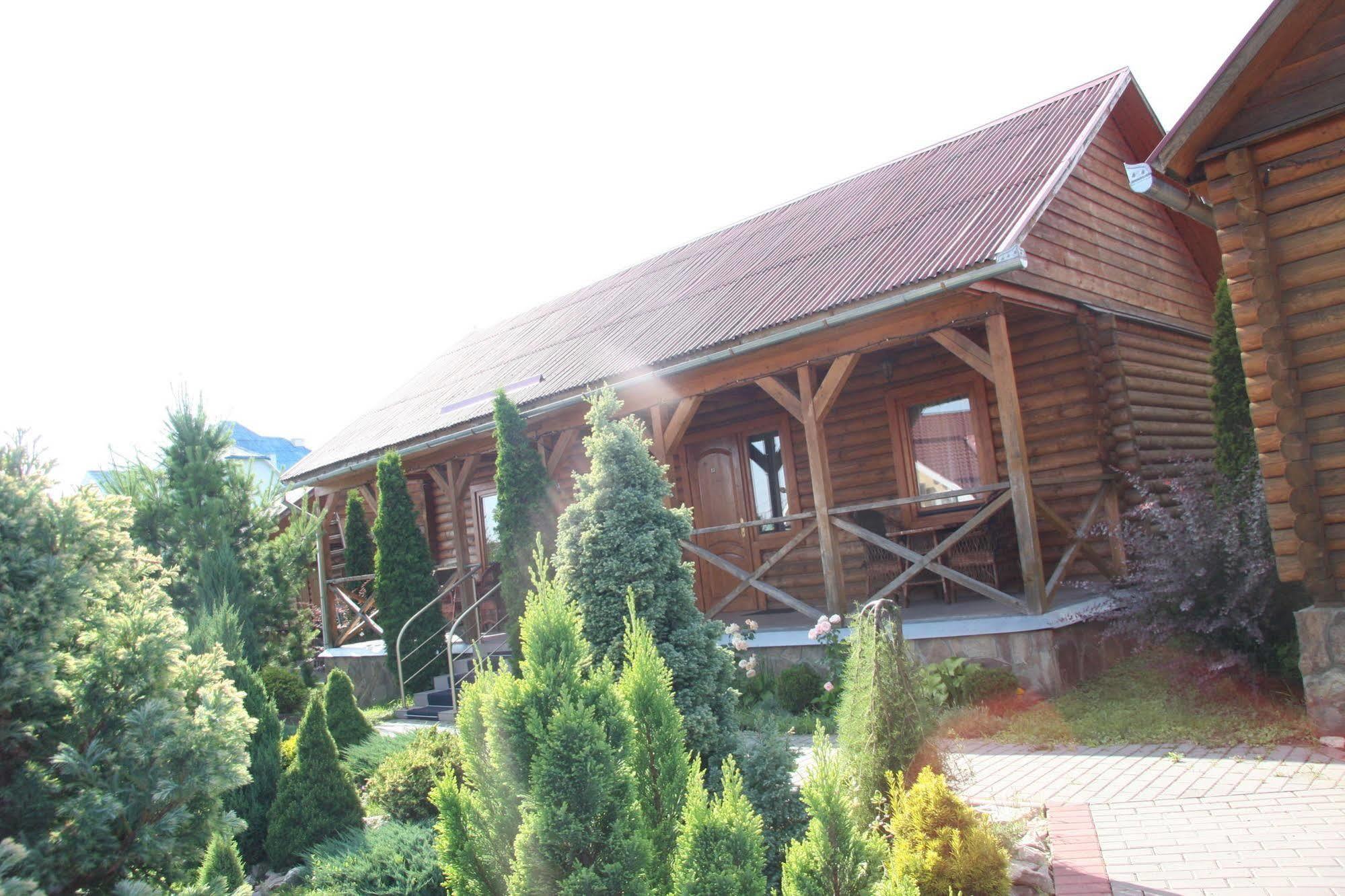 Hôtel Europe à Oujhorod Extérieur photo